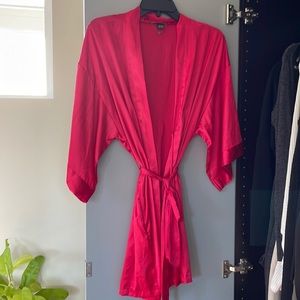 VICTORIA SECRET SATIN ROBE RED